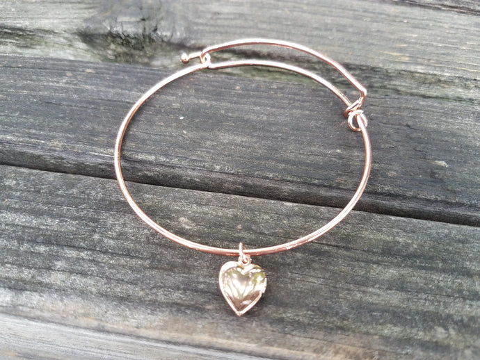 Rose gold heart charm bracelet