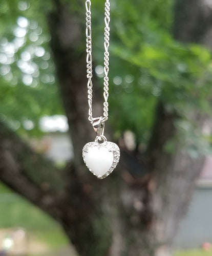 Halo heart necklace