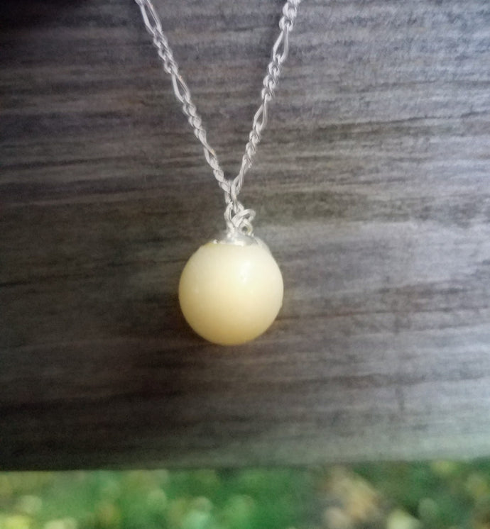Milk drop necklace (available in 2 sizes)